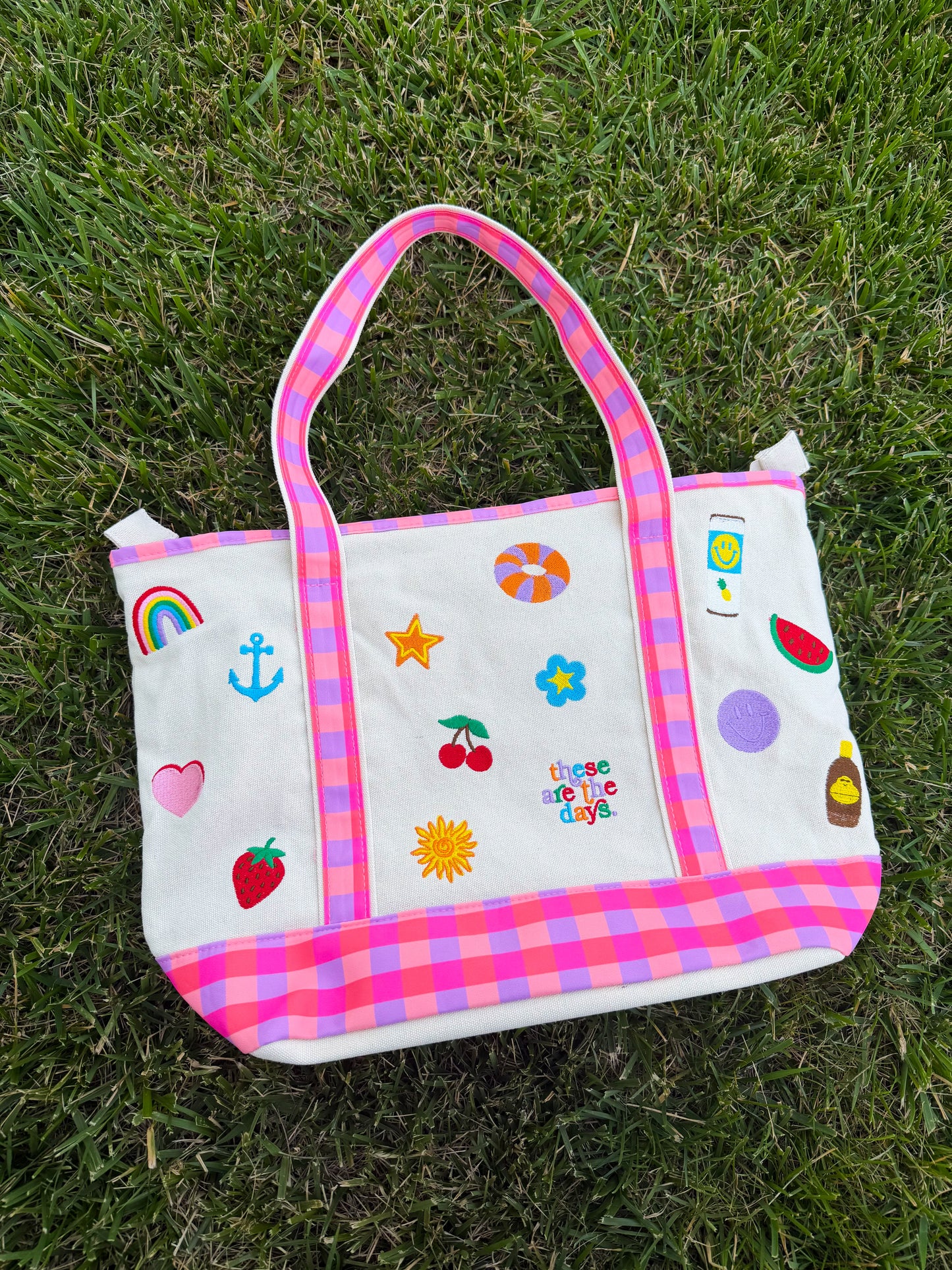 Summer Icon Tote Bag🍓🌈🩷