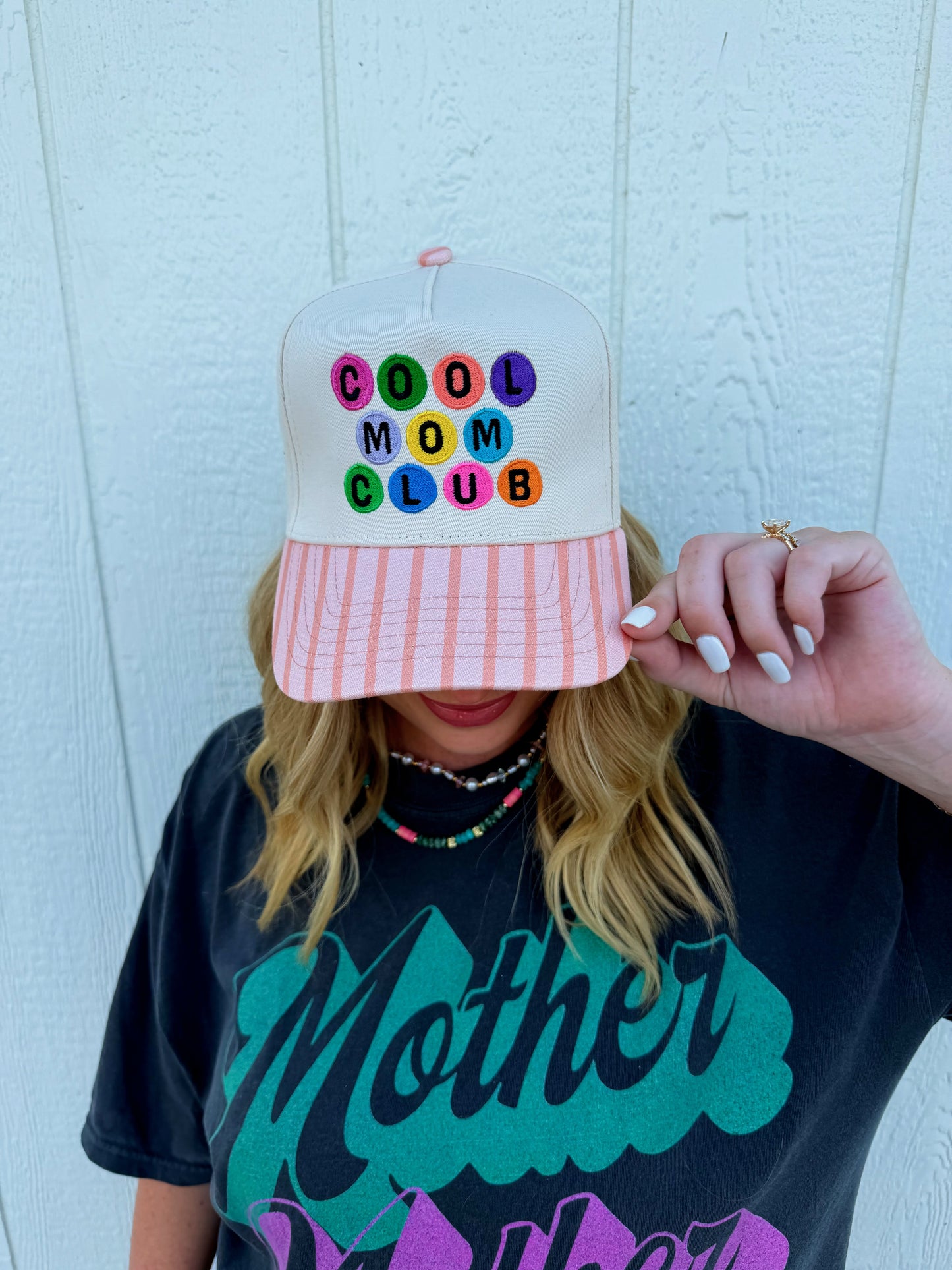 Cool Mom Club Trucker🧡