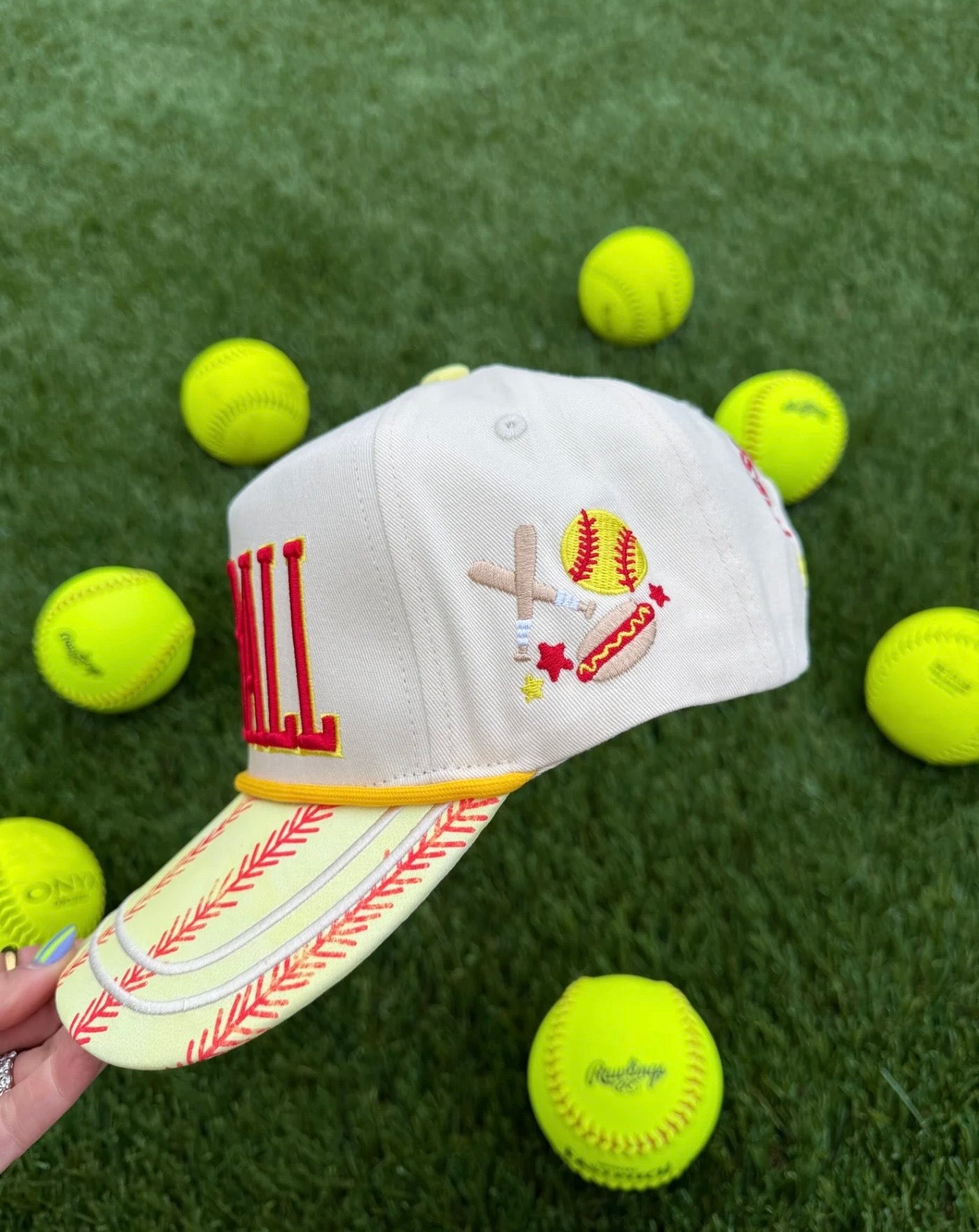 Softball Trucker Hat🥎
