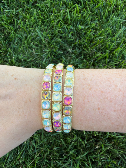 Glimmer Gold Stacking Bracelet🩵