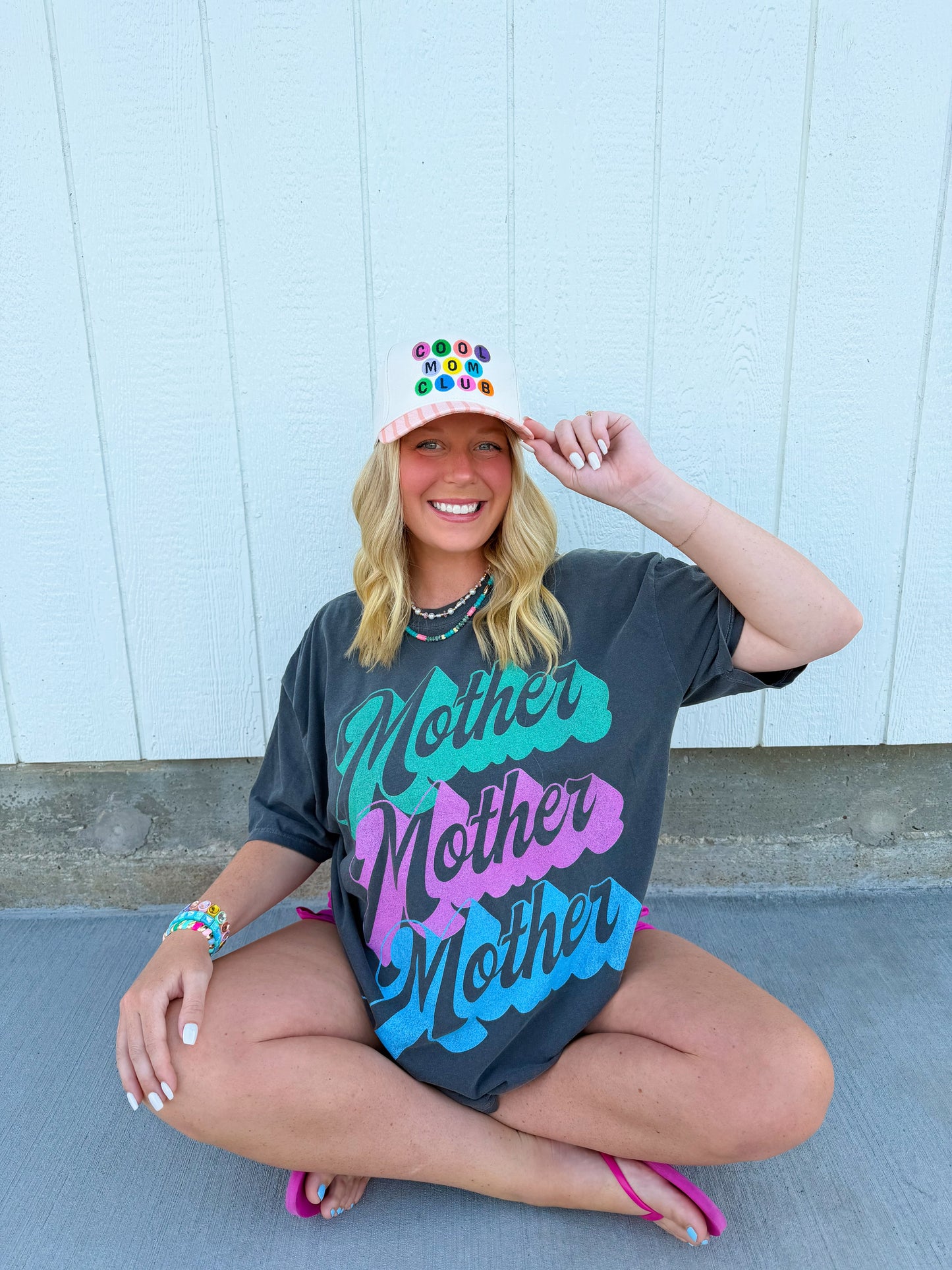Cool Mom Club Trucker🧡
