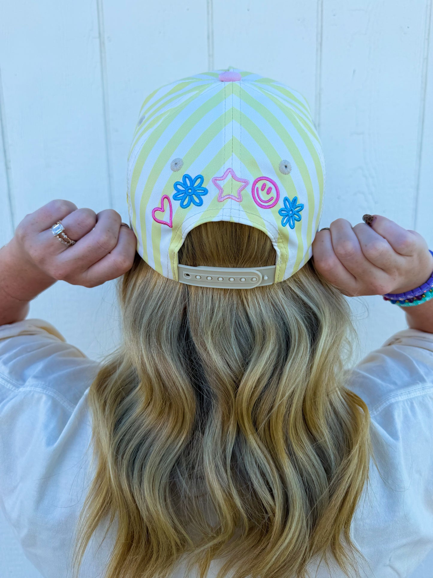 Oopsie Daisy Trucker Hat🌸💛
