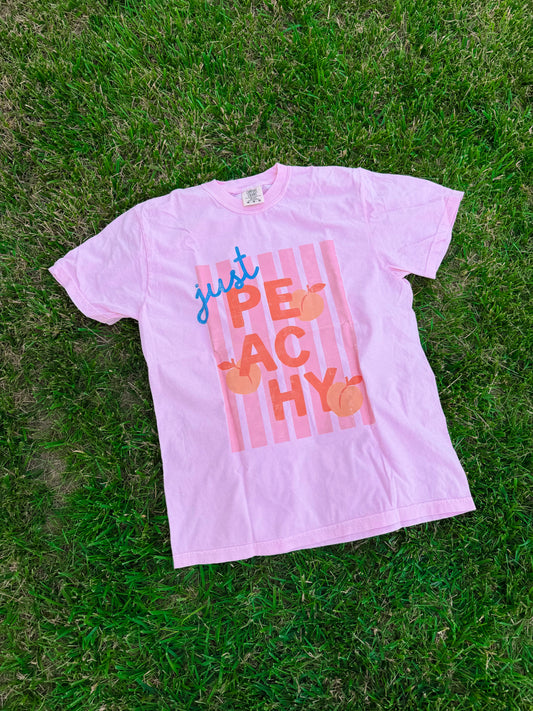 Just Peachy Graphic Tee🍑🩷