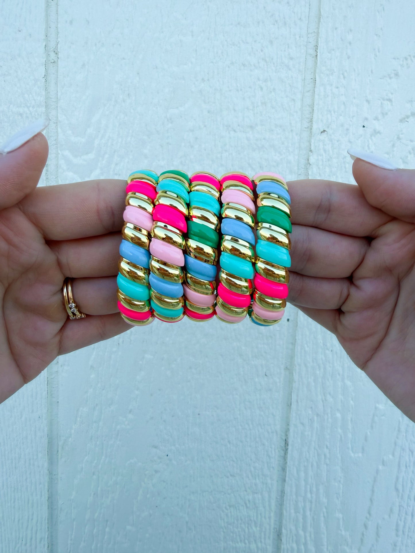 Multi Gold Pastel Bracelet🩵