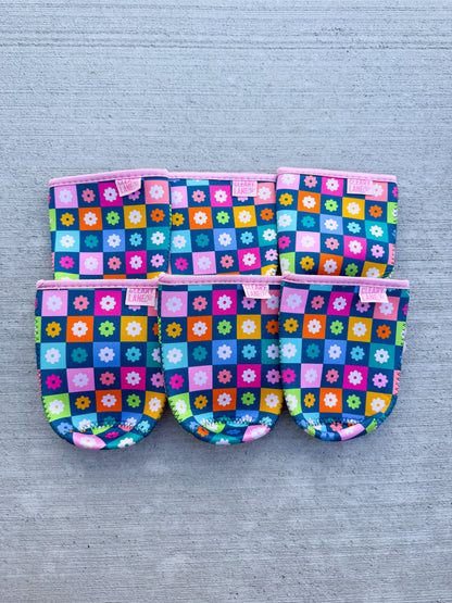 Rainbow Floral Checkers(Venti/Medium)🌸🌈
