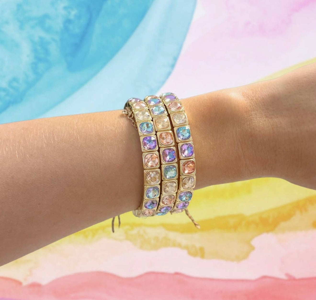 Glimmer Gold Stacking Bracelet🩵