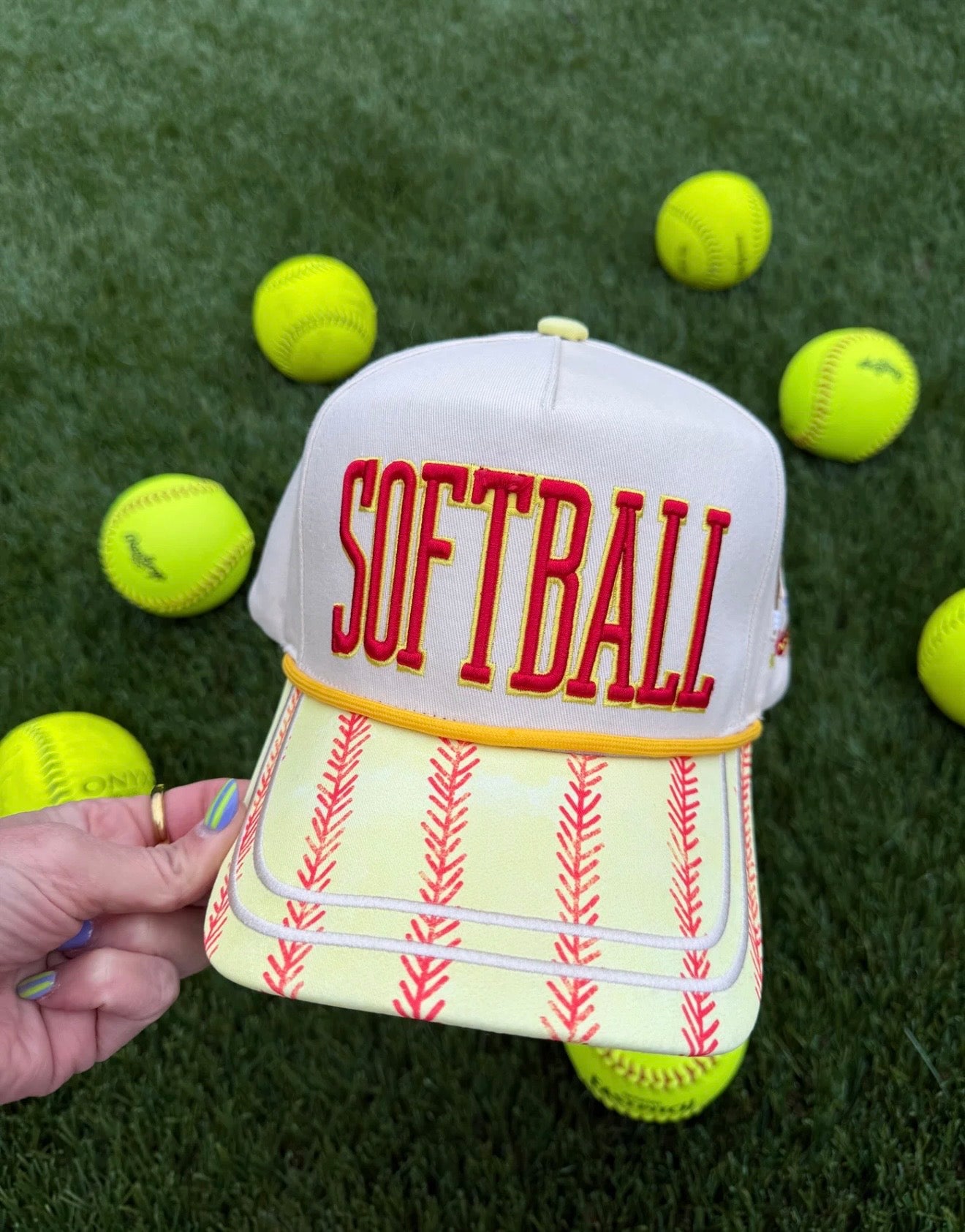 Softball Trucker Hat🥎