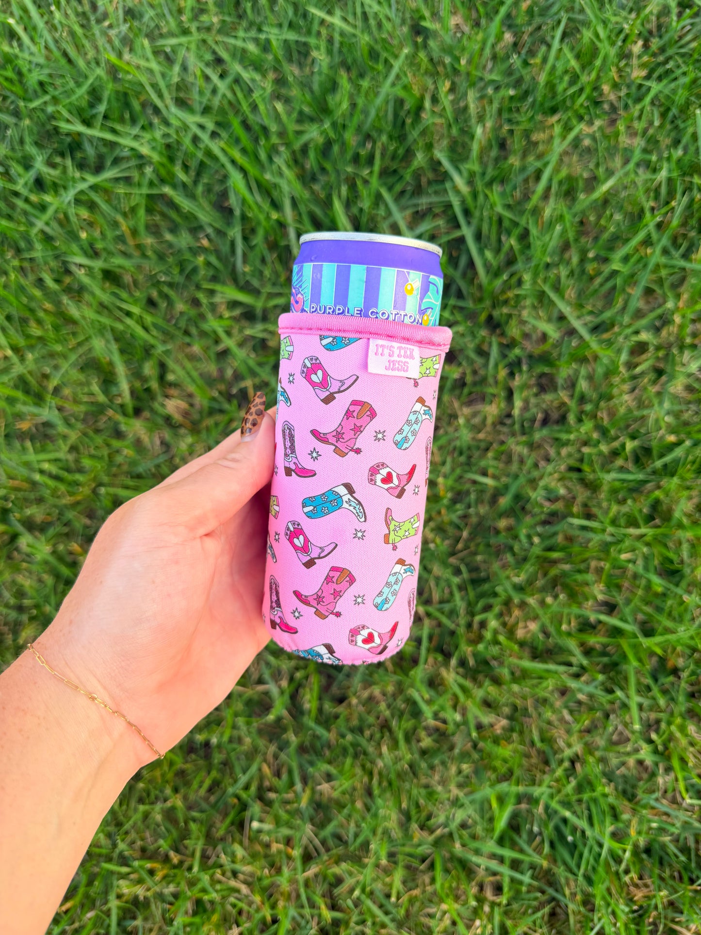 Slim Can Cowgirl Coozie🩷